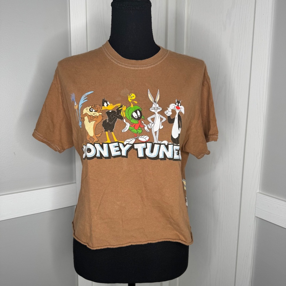 Looney Tunes Graphic T-Shirt Women Medium Brown Cropped Raw Hem Crew Neck Cotton